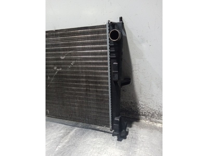 Recambio de radiador agua para renault clio iii exception referencia OEM IAM 124790 8200523416 