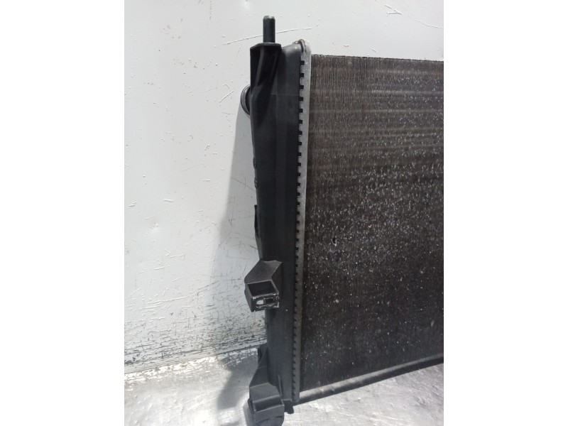 Recambio de radiador agua para renault clio iii exception referencia OEM IAM 124790 8200523416 