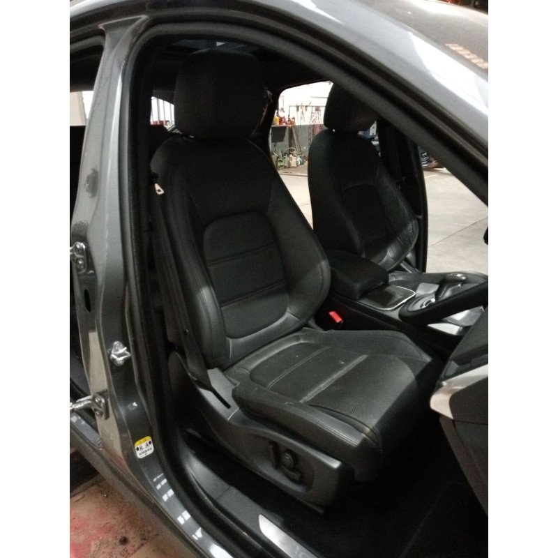 Recambio de juego asientos completo para jaguar e-pace (x540) 2.0 d180 awd referencia OEM IAM  CON TAPIZADOS DE PUERTAS ELECTRIC