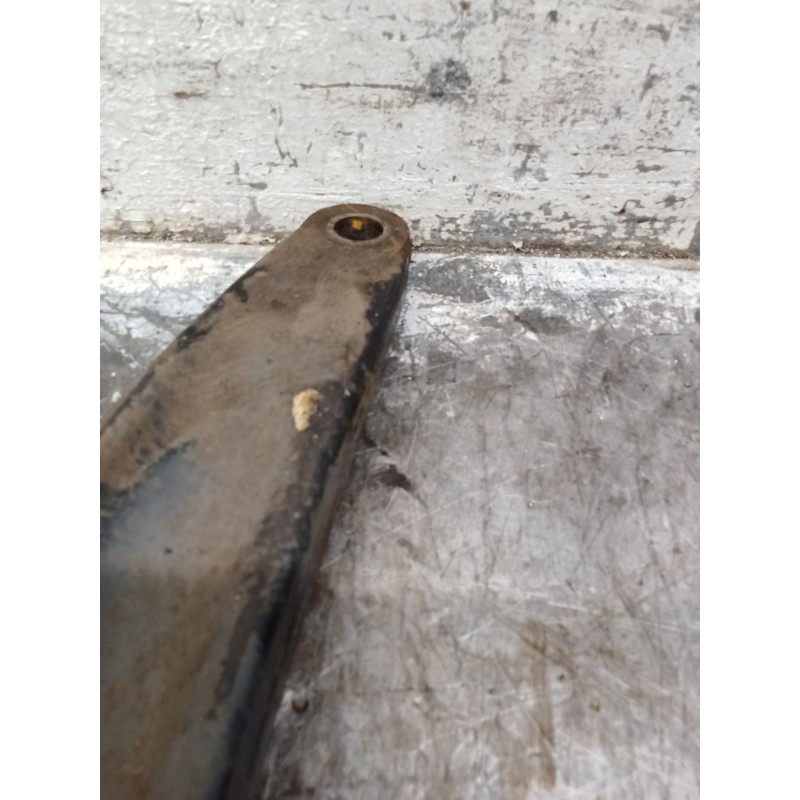 Recambio de brazo suspension inferior delantero izquierdo para peugeot 308 sw i (4e_, 4h_) 2.0 hdi referencia OEM IAM 833548  