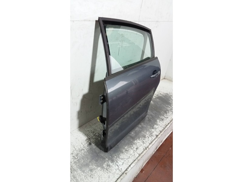 Recambio de puerta trasera izquierda para citroen c4 berlina exclusive referencia OEM IAM   5P