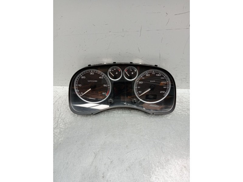 Recambio de cuadro instrumentos para peugeot 307 (3a/c) 2.0 hdi 110 referencia OEM IAM P9636708880 216553030 