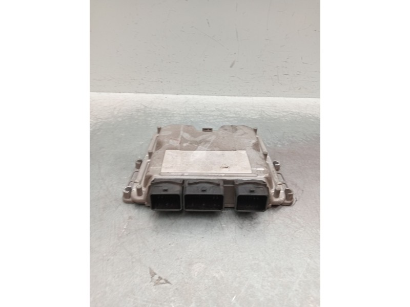 Recambio de centralita motor uce para peugeot 307 (3a/c) 2.0 hdi 110 referencia OEM IAM 0281011081 9647472780 9646850580