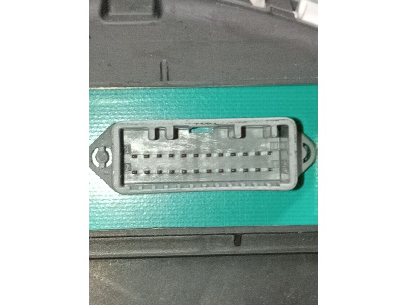 Recambio de cuadro instrumentos para renault clio iii (br0/1, cr0/1) 1.5 dci (br0h, cr0h, cr1s, br1s) referencia OEM IAM 8200305