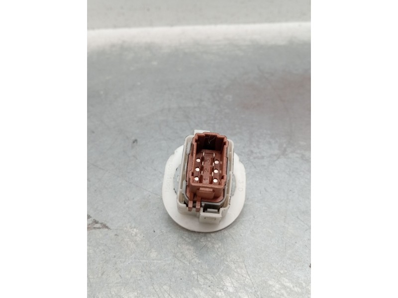 Recambio de mando elevalunas delantero derecho para renault clio iii (br0/1, cr0/1) 1.5 dci (br0h, cr0h, cr1s, br1s) referencia 