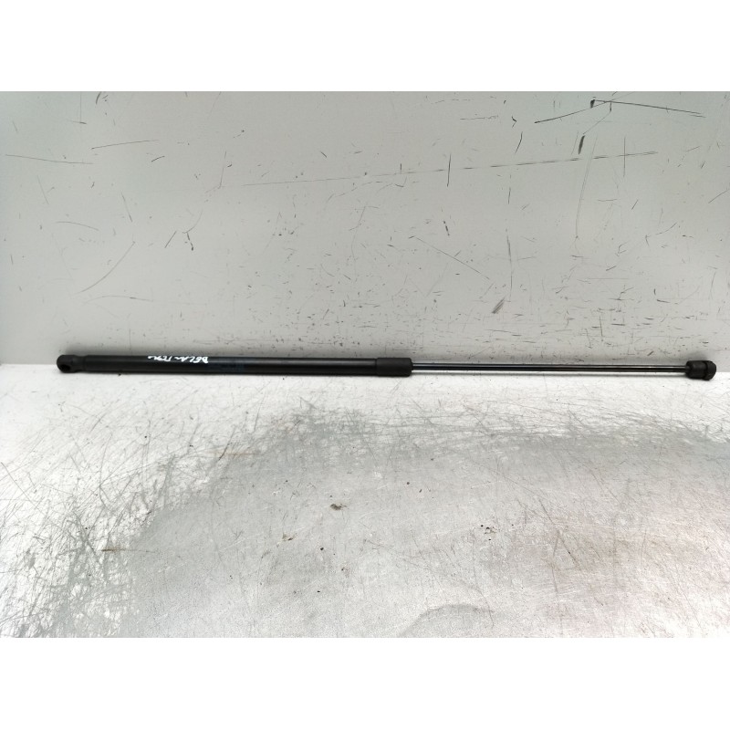 Recambio de amortiguadores capo para mercedes-benz clase v (w447) v 200 cdi / d (447.811, 447.813, 447.815) referencia OEM IAM A