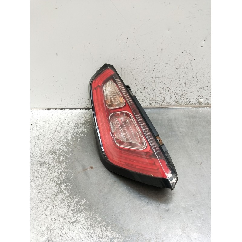 Recambio de piloto trasero derecho para fiat punto evo (199_) 1.3 d multijet (199axd1b, 199axd1a, 199bxd1b, 199bxd1a,... referen