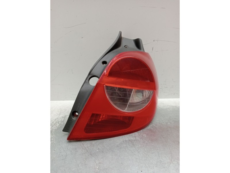 Recambio de piloto trasero derecho para renault clio iii (br0/1, cr0/1) 1.5 dci (br0h, cr0h, cr1s, br1s) referencia OEM IAM   