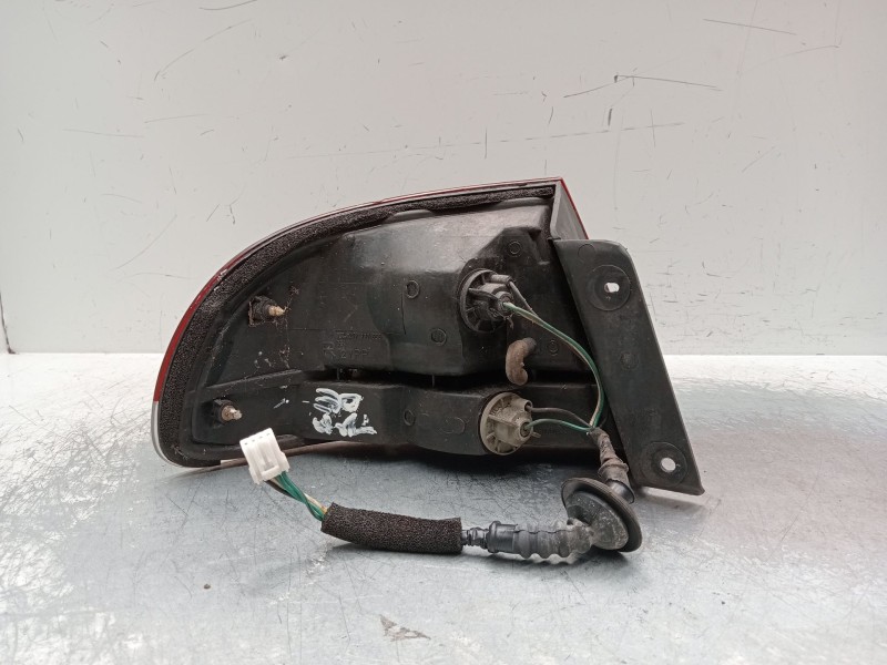 Recambio de piloto trasero derecho para mazda 626 iv hatchback (ge) 2.5 24v (ge5p) referencia OEM IAM 2VP937655  