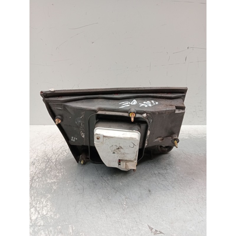 Recambio de piloto trasero derecho interior para mazda 626 iv hatchback (ge) 2.5 24v (ge5p) referencia OEM IAM 2VP937660  