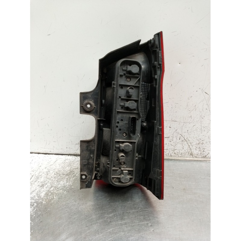 Recambio de piloto trasero izquierdo para mercedes-benz clase v (w447) v 200 cdi / d (447.811, 447.813, 447.815) referencia OEM 