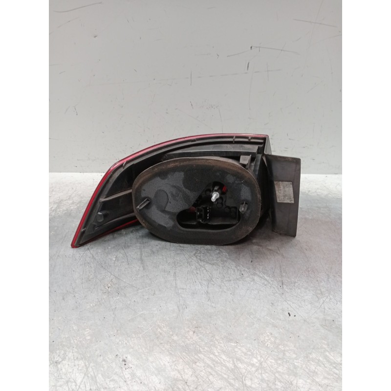 Recambio de piloto trasero derecho para renault laguna ii (bg0/1_) 1.9 dci (bg08, bg0g) referencia OEM IAM   