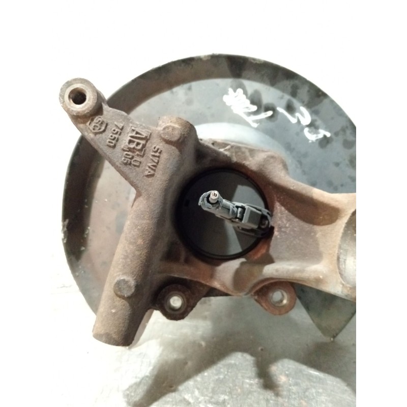 Recambio de mangueta trasera derecha para ford mondeo iii (b5y) 2.0 16v tddi / tdci referencia OEM IAM   