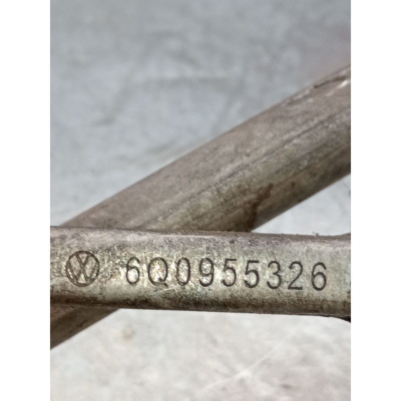 Recambio de motor limpia delantero para volkswagen polo iv (9n_, 9a_) 1.4 tdi referencia OEM IAM 6q0955326  