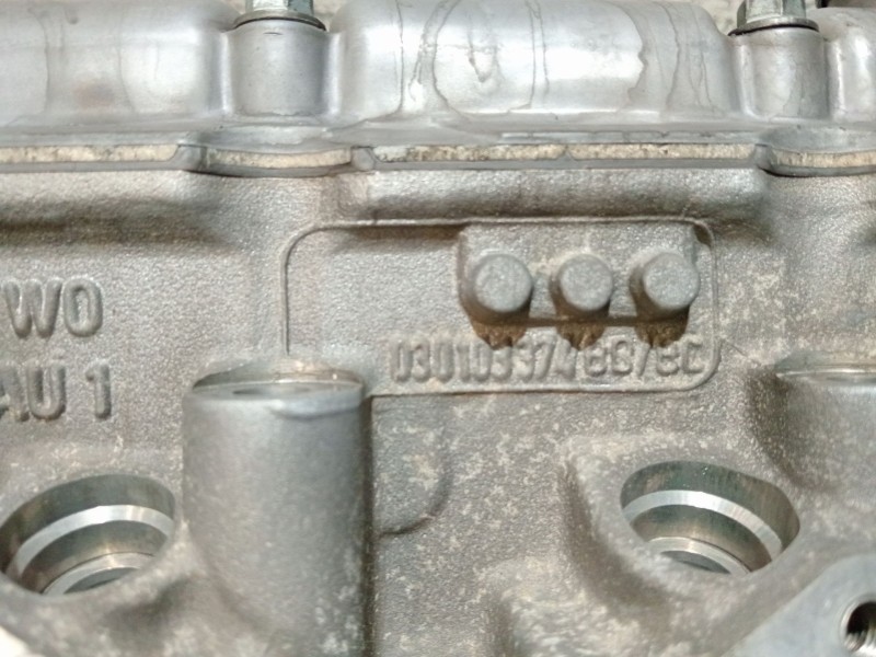 Recambio de culata para volkswagen polo (6n2) 1.4 referencia OEM IAM 030103374 AUD 