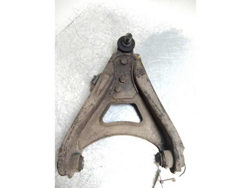 Recambio de brazo suspension inferior delantero izquierdo para renault 5 (b/c40) referencia OEM IAM   