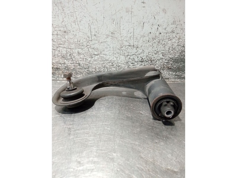 Recambio de brazo suspension superior delantero derecho para mercedes-benz clase c (w202) c 180 (202.018) referencia OEM IAM   