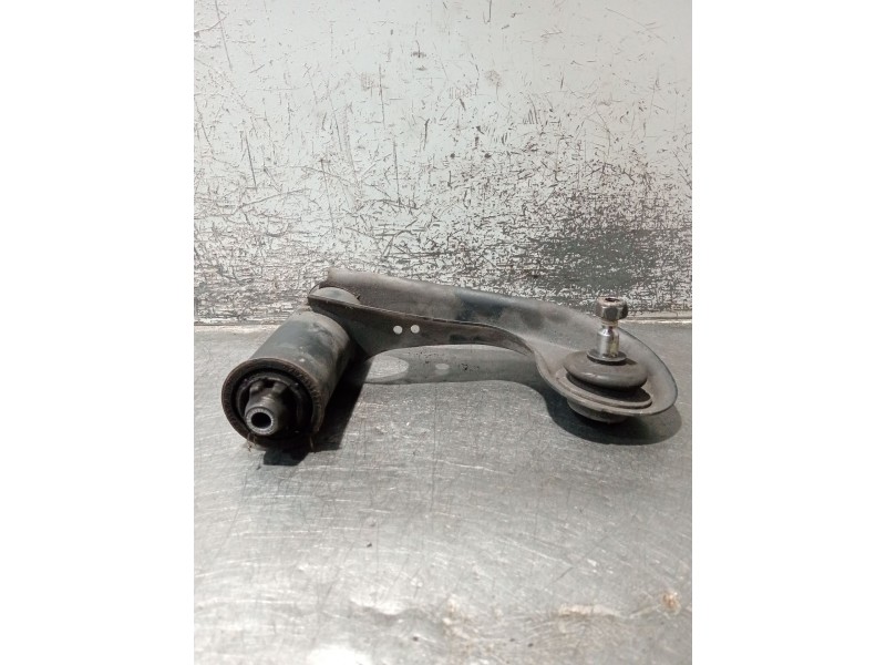 Recambio de brazo suspension superior delantero izquierdo para mercedes-benz clase c (w202) c 180 (202.018) referencia OEM IAM  