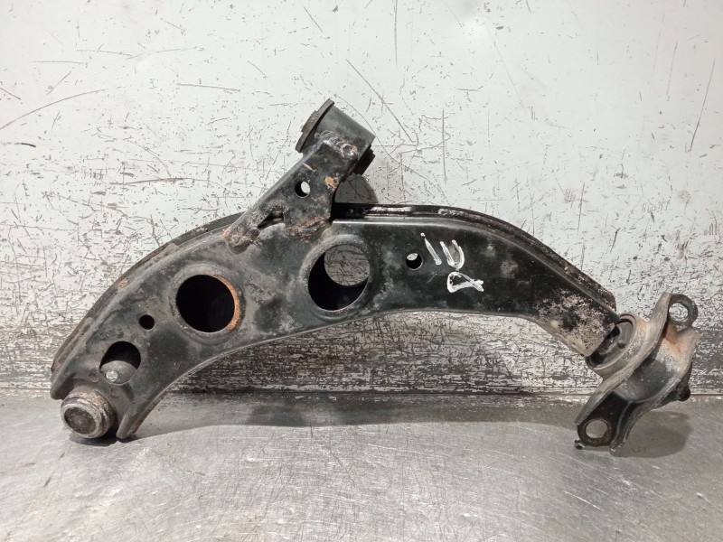 Recambio de brazo suspension inferior delantero derecho para mazda 626 iv hatchback (ge) 2.5 24v (ge5p) referencia OEM IAM   
