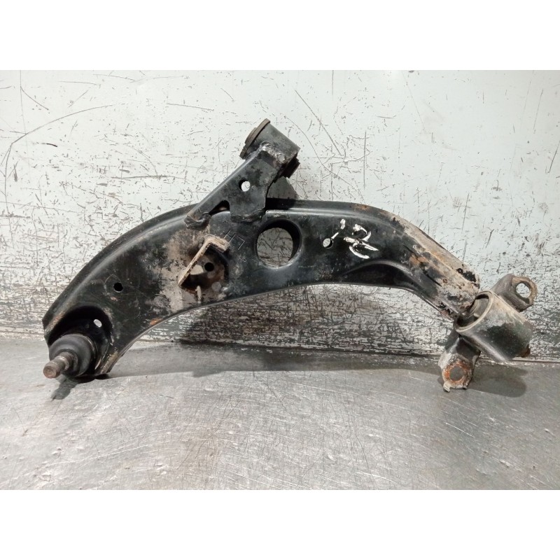 Recambio de brazo suspension inferior delantero izquierdo para mazda 626 iv hatchback (ge) 2.5 24v (ge5p) referencia OEM IAM   