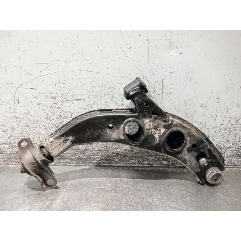 Recambio de brazo suspension inferior delantero izquierdo para mazda 626 iv hatchback (ge) 2.5 24v (ge5p) referencia OEM IAM   