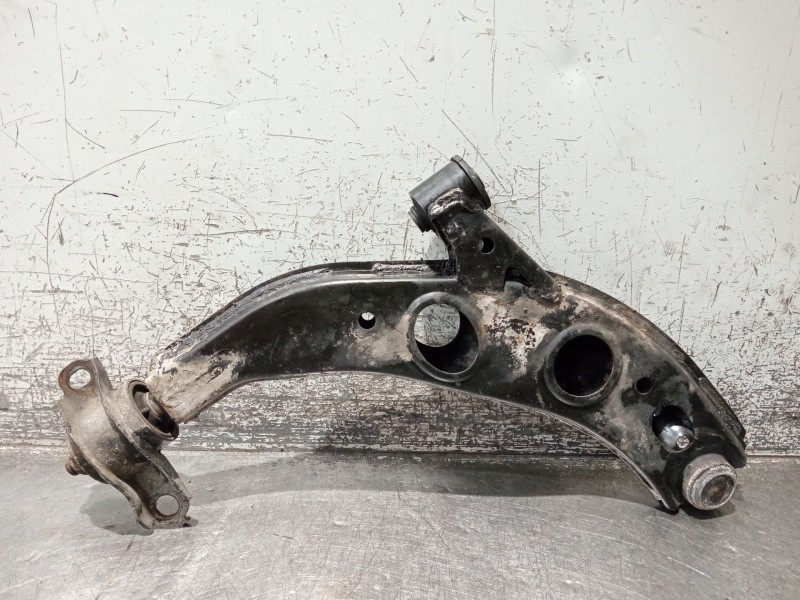 Recambio de brazo suspension inferior delantero izquierdo para mazda 626 iv hatchback (ge) 2.5 24v (ge5p) referencia OEM IAM   