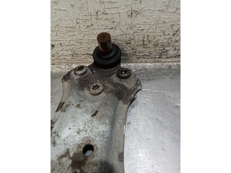 Recambio de brazo suspension inferior delantero derecho para citroën xsara break (n2) 1.6 16v referencia OEM IAM   