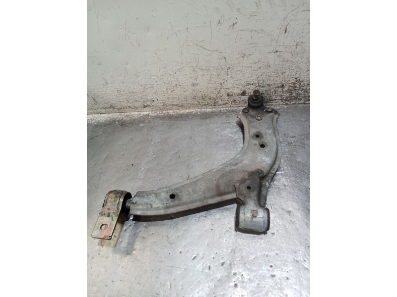 Recambio de brazo suspension inferior delantero izquierdo para citroën xsara break (n2) 1.6 16v referencia OEM IAM   