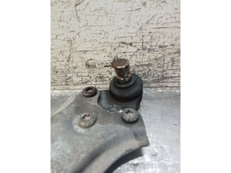 Recambio de brazo suspension inferior delantero izquierdo para citroën xsara break (n2) 1.6 16v referencia OEM IAM   