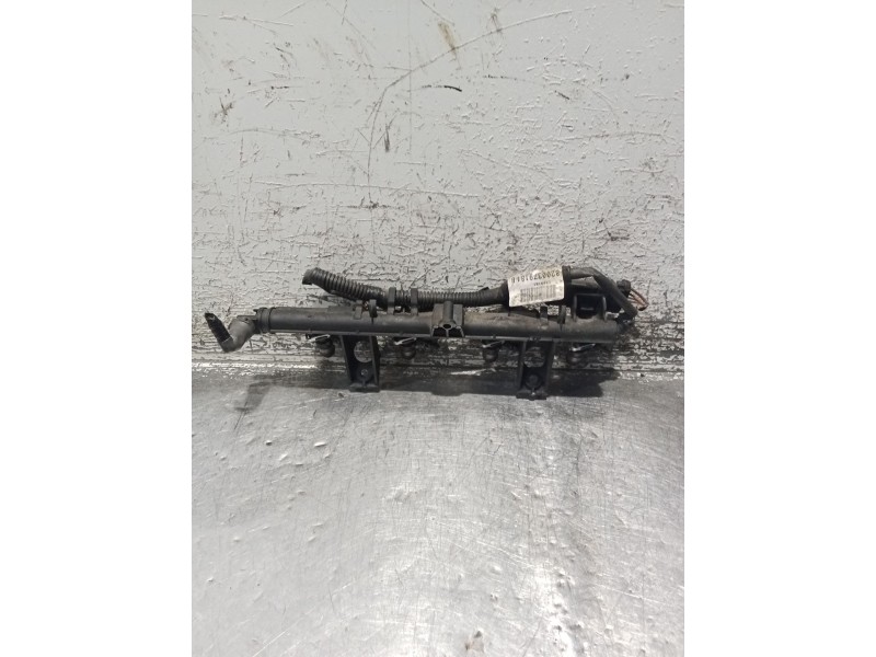 Recambio de rampa inyectora para renault clio iii exception referencia OEM IAM 8200367230  