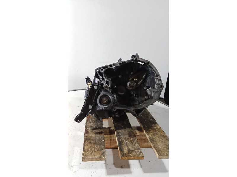 Recambio de caja cambios para renault clio i (b/c57_, 5/357_) 1.9 d (b/c/s576, b/c/s57l) referencia OEM IAM JB1104 5V 5098128