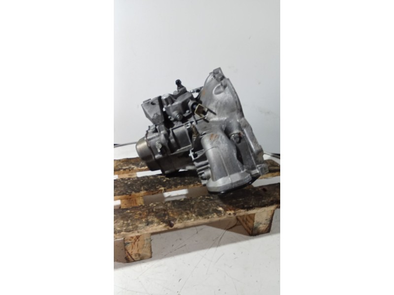 Recambio de caja cambios para opel astra g sedán (t98) 1.6 (f69) referencia OEM IAM F13C374 5V 1135021
