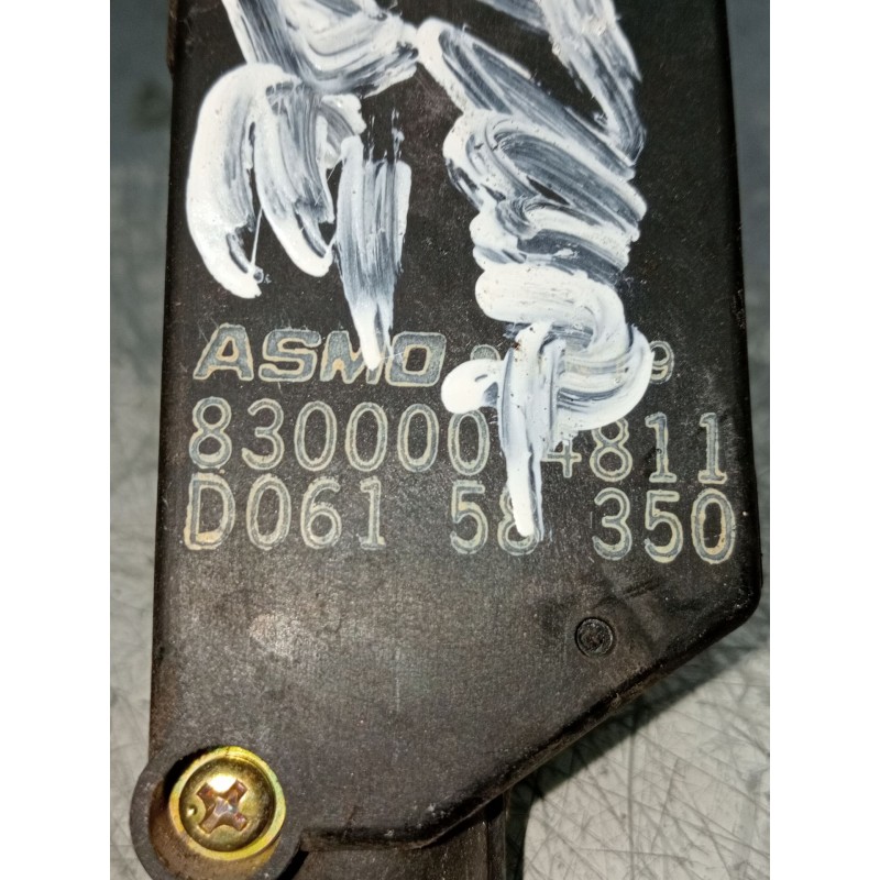 Recambio de motor cierre centralizado trasero derecho para mazda 626 iv hatchback (ge) 2.5 24v (ge5p) referencia OEM IAM 8300008