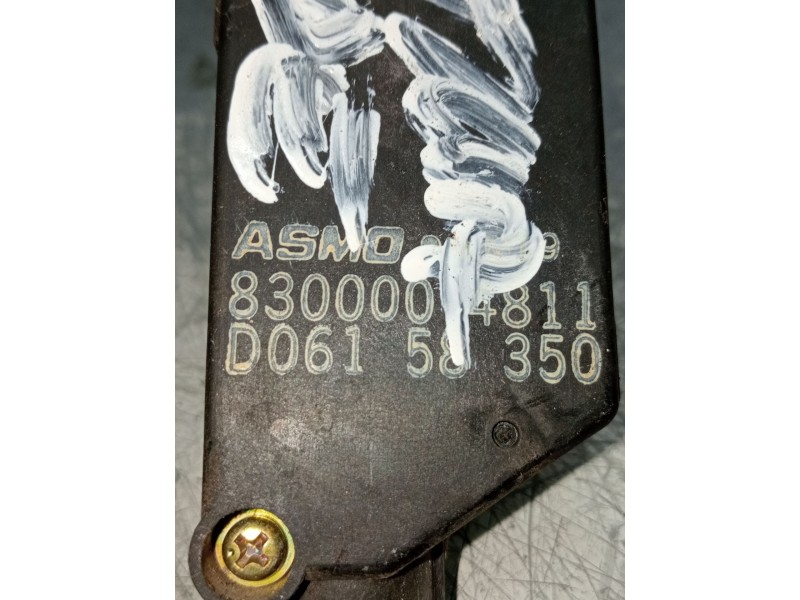 Recambio de motor cierre centralizado trasero derecho para mazda 626 iv hatchback (ge) 2.5 24v (ge5p) referencia OEM IAM 8300008