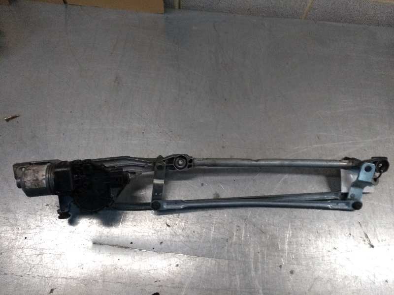 Recambio de motor limpia delantero para ford focus berlina (cap) 2.0 tdci cat referencia OEM IAM 0390241731 4M5117508AA 33970207