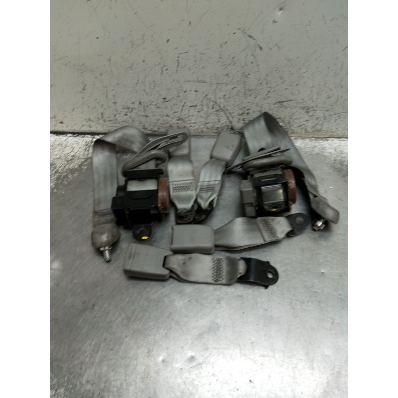 Recambio de juego cinturones trasero para kia sorento i (jc) 2.5 crdi referencia OEM IAM  4P 