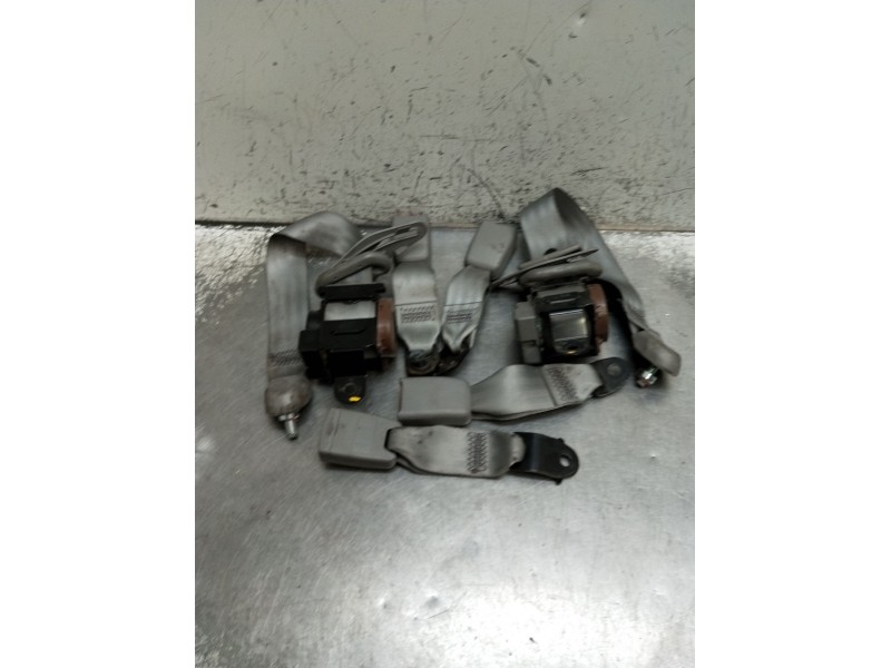 Recambio de juego cinturones trasero para kia sorento i (jc) 2.5 crdi referencia OEM IAM  4P 
