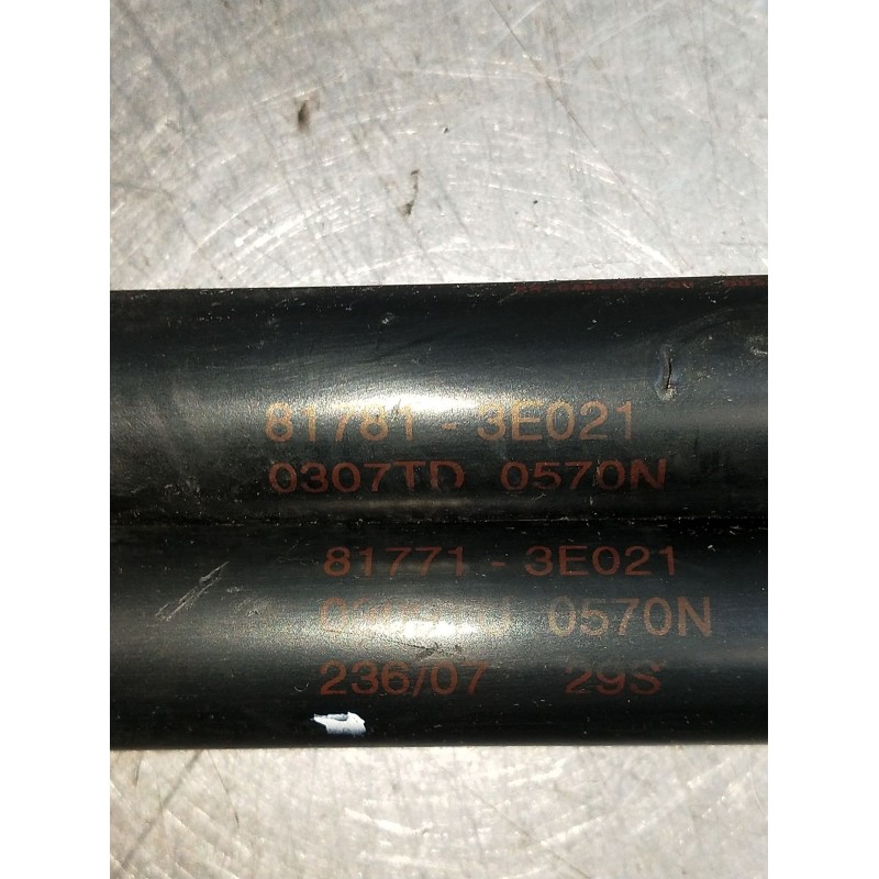 Recambio de amortiguadores maletero / porton para kia sorento i (jc) 2.5 crdi referencia OEM IAM 817813E021 817713E021 