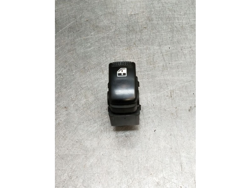 Recambio de mando elevalunas delantero derecho para kia sorento i (jc) 2.5 crdi referencia OEM IAM  5P 