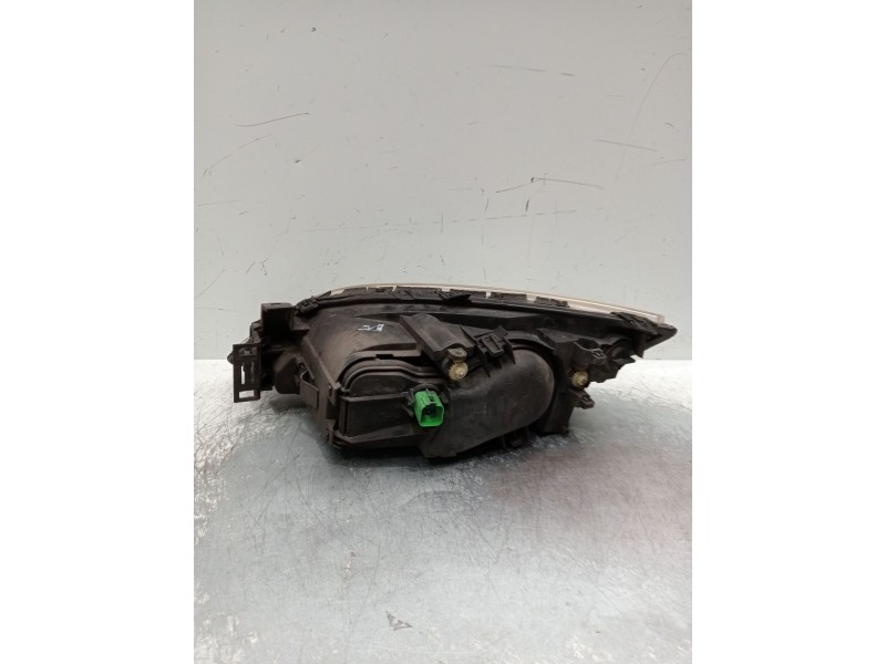 Recambio de faro derecho para ford mondeo iii (b5y) 2.0 16v tddi / tdci referencia OEM IAM 0301174202 1S7113005AL 