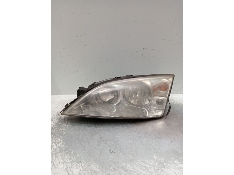 Recambio de faro izquierdo para ford mondeo iii (b5y) 2.0 16v tddi / tdci referencia OEM IAM 0301174201 1S7113006AL 