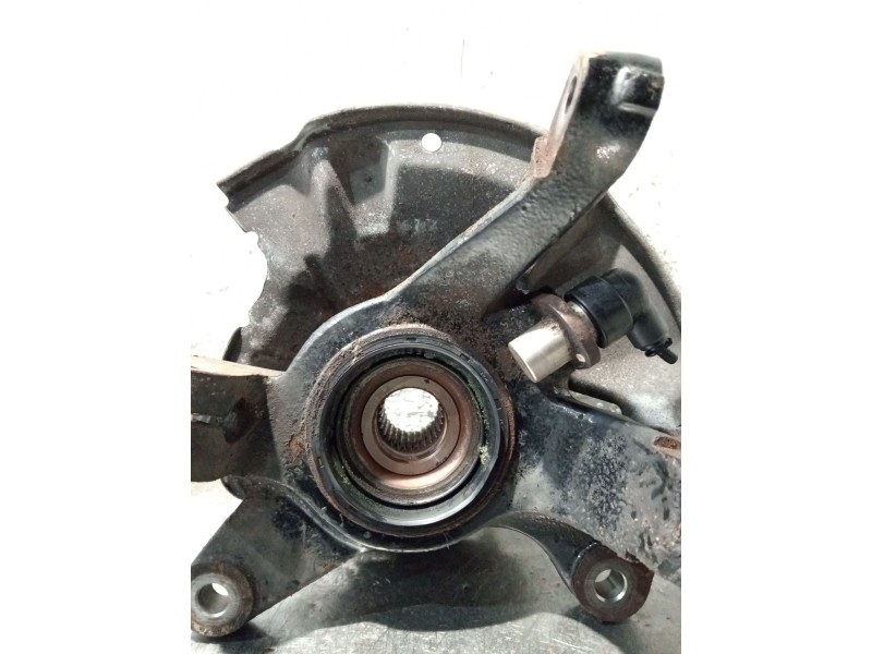 Recambio de mangueta delantera izquierda para mazda 626 iv hatchback (ge) 2.5 24v (ge5p) referencia OEM IAM   