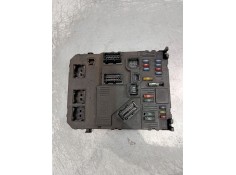 Recambio de caja reles / fusibles para peugeot 1007 (km_) 1.4 hdi referencia OEM IAM 9659579180 BSIF0400  2