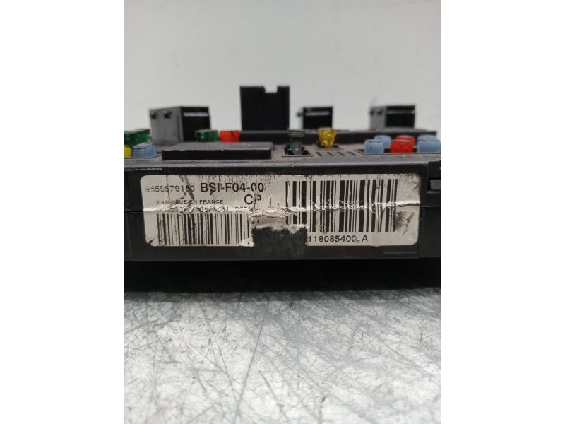 Recambio de caja reles / fusibles para peugeot 1007 (km_) 1.4 hdi referencia OEM IAM 9659579180 BSIF0400 