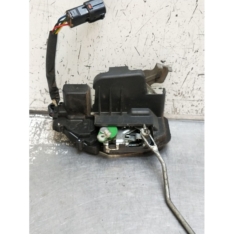 Recambio de motor cierre centralizado delantero izquierdo para kia sorento i (jc) 2.5 crdi referencia OEM IAM  5P 