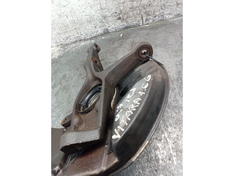 Recambio de mangueta delantera izquierda para suzuki vitara (et, ta, td) 1.9 d a las 4 ruedas (se 419td) referencia OEM IAM   