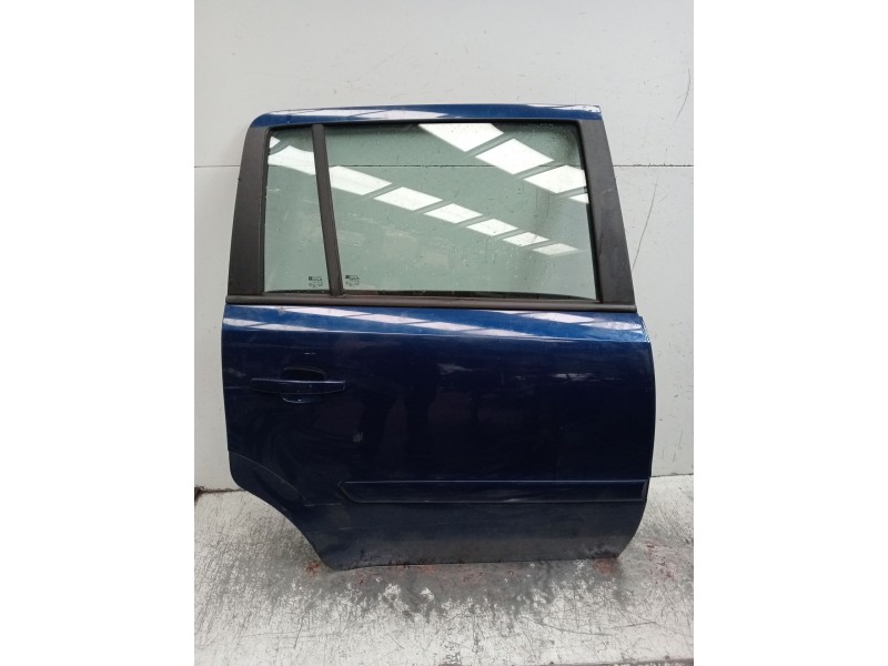 Recambio de puerta trasera derecha para opel zafira / zafira family b (a05) 1.9 cdti (m75) referencia OEM IAM  5P 