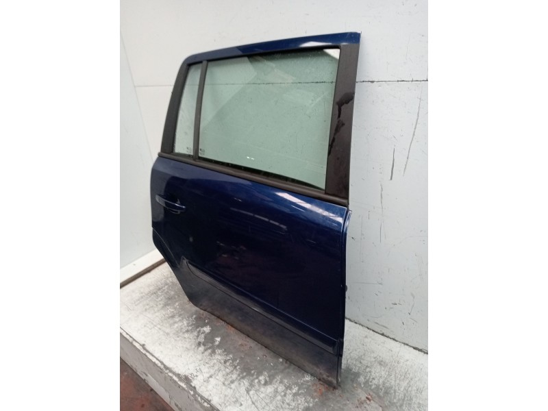 Recambio de puerta trasera derecha para opel zafira / zafira family b (a05) 1.9 cdti (m75) referencia OEM IAM  5P 