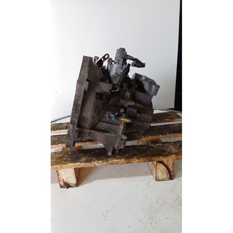 Recambio de caja cambios para opel zafira / zafira family b (a05) 1.9 cdti (m75) referencia OEM IAM M32 6V 60400690244