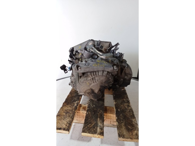 Recambio de caja cambios para opel zafira / zafira family b (a05) 1.9 cdti (m75) referencia OEM IAM M32 6V 60400690244